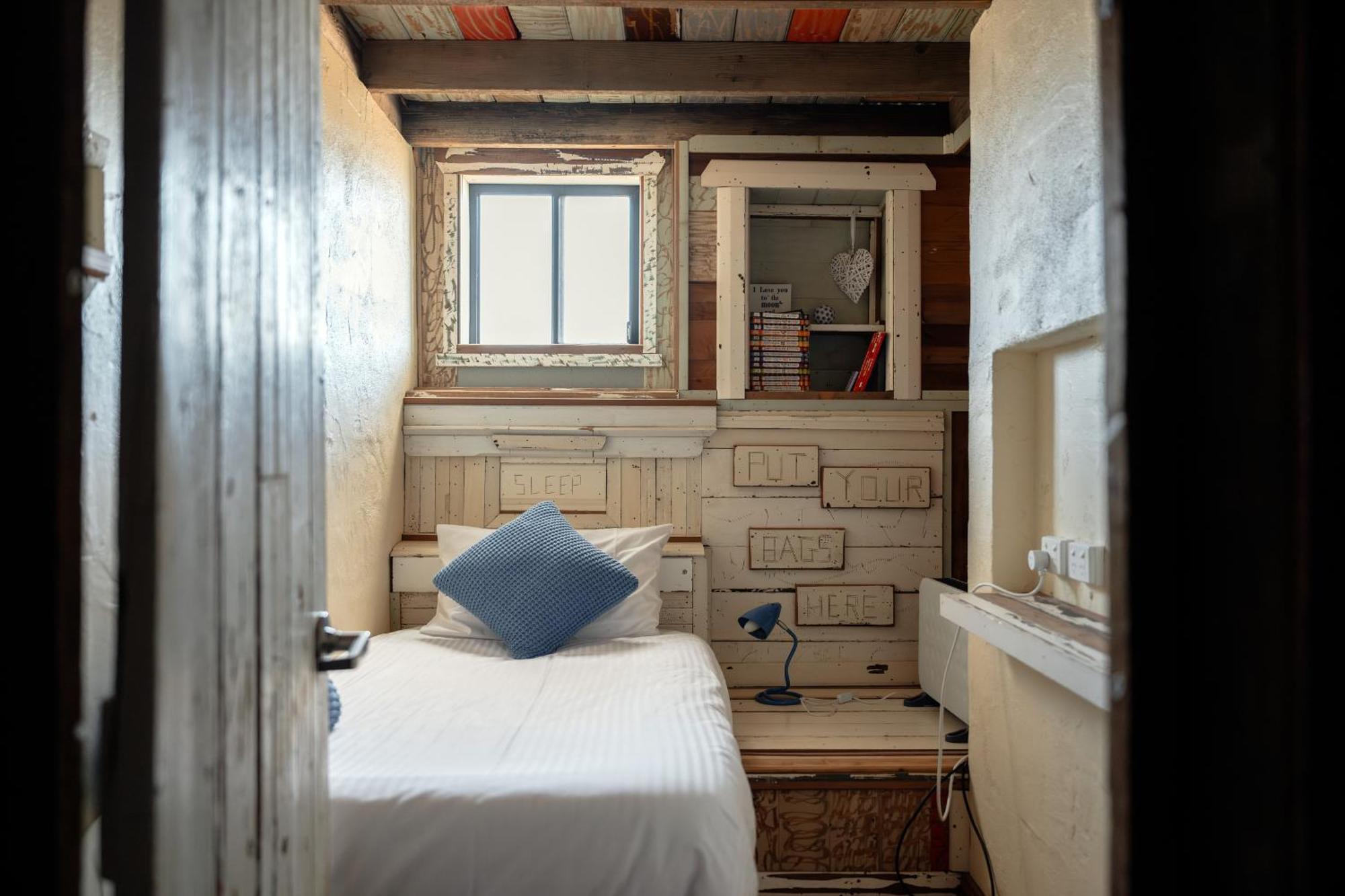 Bed In A Shed Vineyard Stay Watervale Екстериор снимка